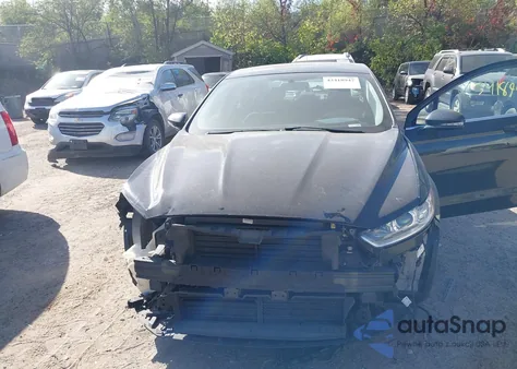 2014 Ford Fusion Se z USA, uszkodzony, nr VIN 3FA6P0H77ER353436
